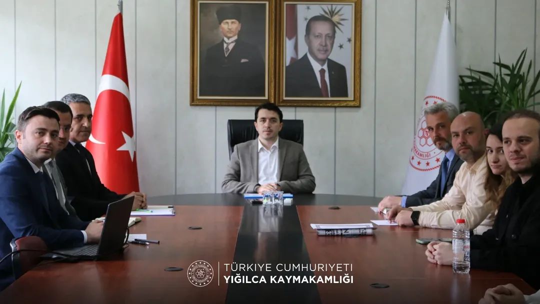 Kaymakamımız Sayın Hüseyin DEMİRKOL Başkanlığında 19 Mayıs Atatürk’ü Anma, Gençlik ve Spor Bayramı Hazırlık Toplantısı Yapıldı.