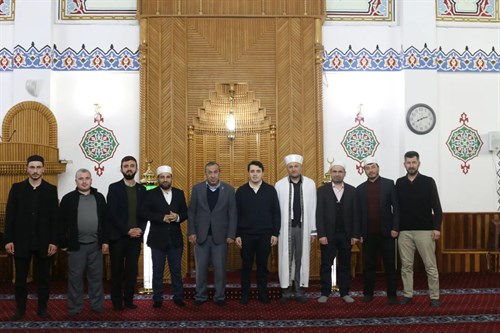 Kaymakam DEMİRKOL, Pazaryeri Merkez Camii'nde düzenlenen iftar programına katıldı.